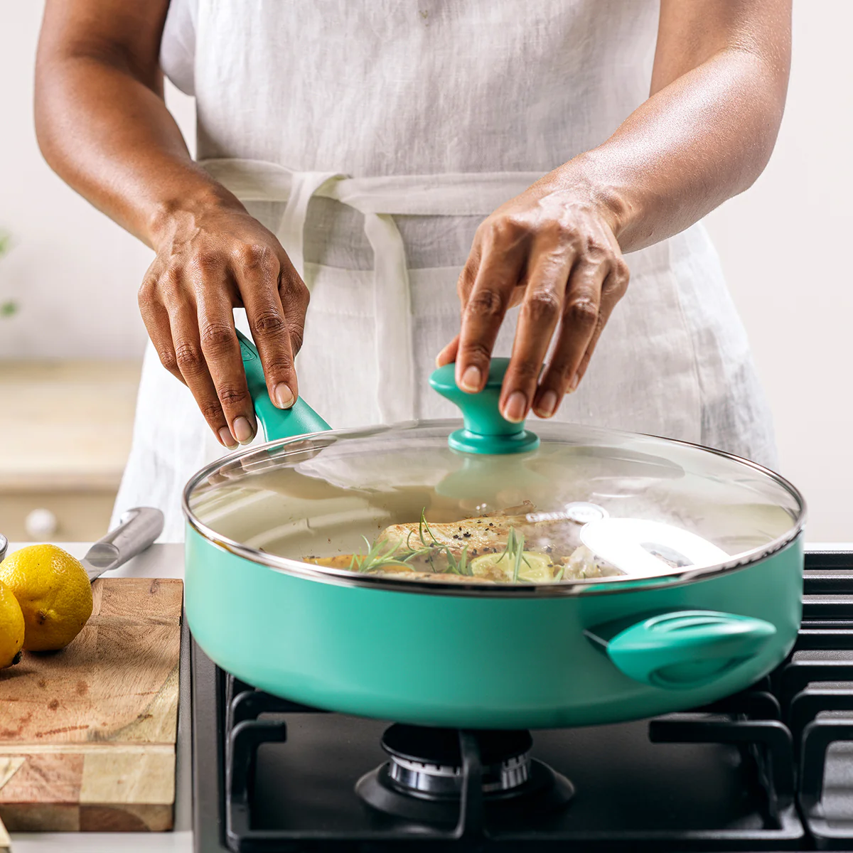 Rio Ceramic Nonstick 5-Quart Sauté Pan with Lid | Turquoise - Image 4