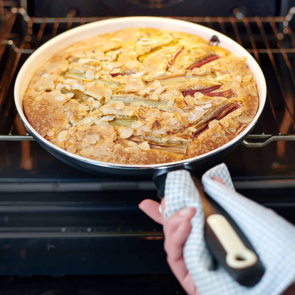 Rio Ceramic Nonstick 10" Frypan | Black - Image 4