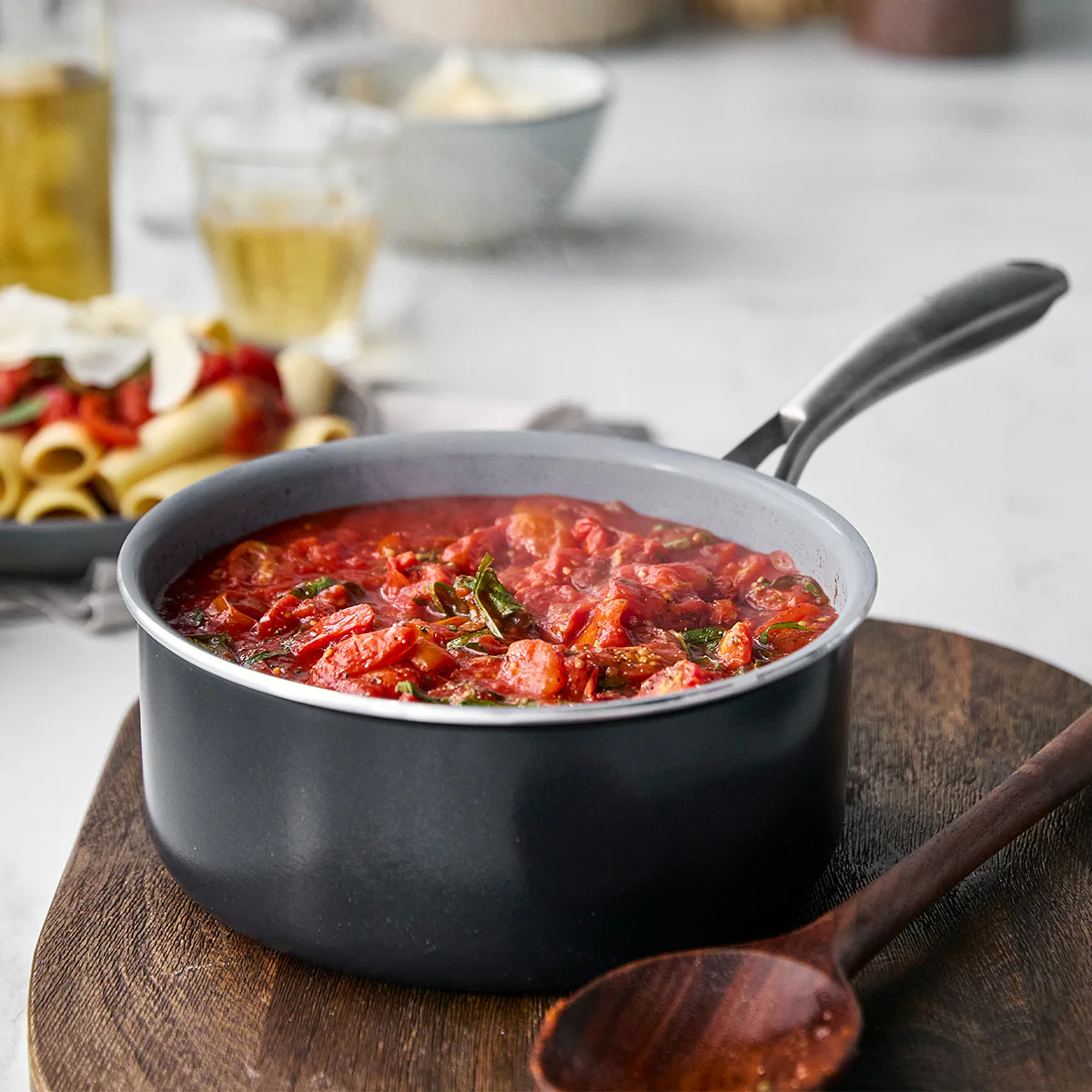 Swift Ceramic Nonstick 1-Quart and 2-Quart Saucepan Set - Image 3