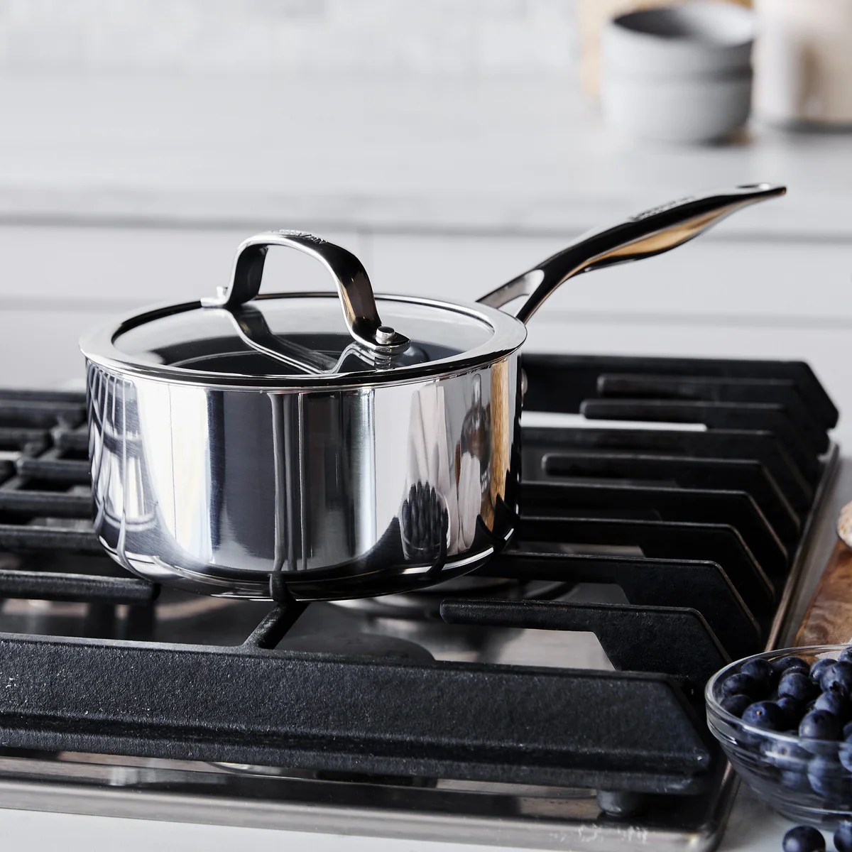Valencia Pro Stainless Steel 1.6-Quart Saucepan with Lid - Image 6